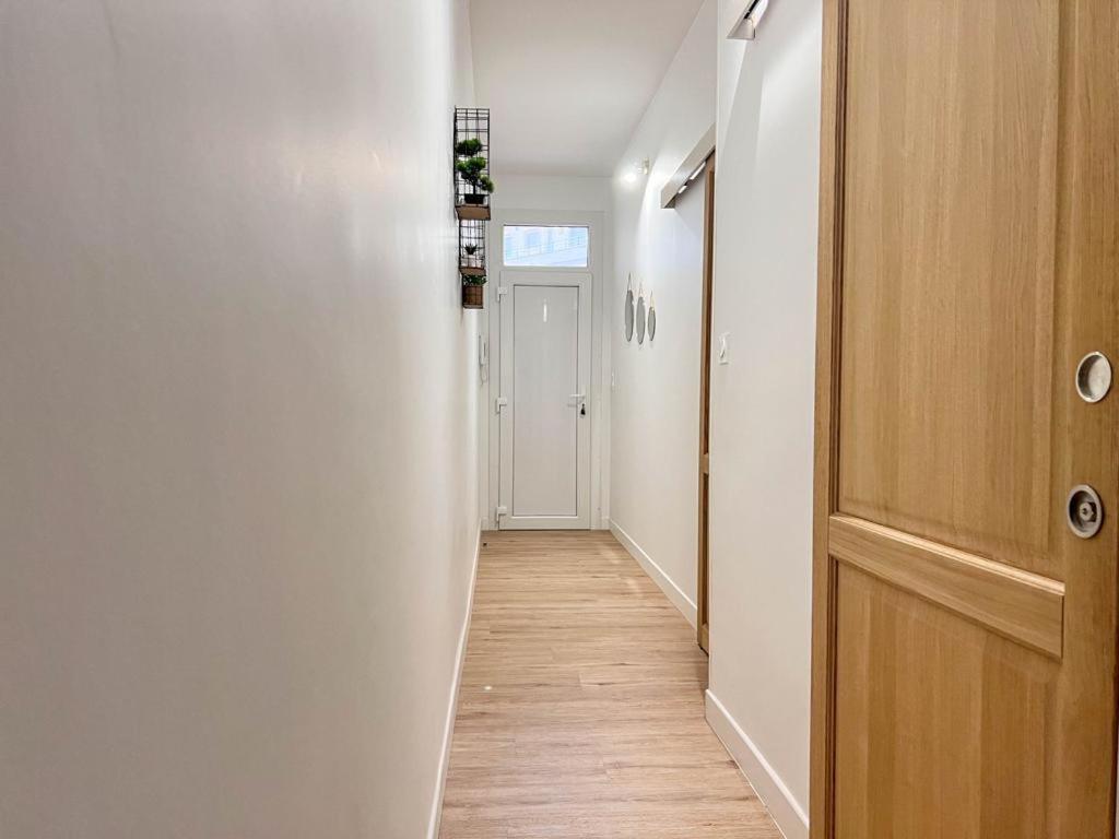 Appartement Vue Mer Parking Prive Place Med Canet-en-Roussillon Exterior foto